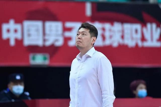怪不得萧初然能拿下合同。